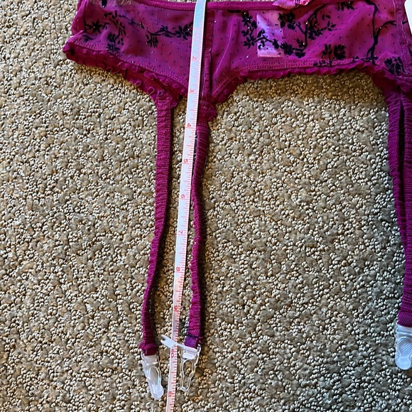 Burgundy Garter Belt - Picture 5 of 7